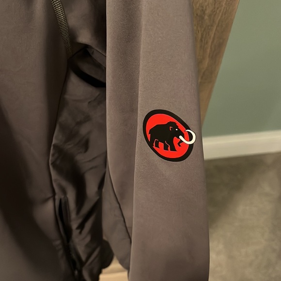 Mammoth Lemaw wind breaker jacket - Picture 3 of 4